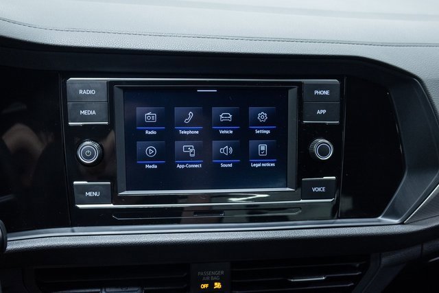 Used 2024 Volkswagen Jetta Sport image 16