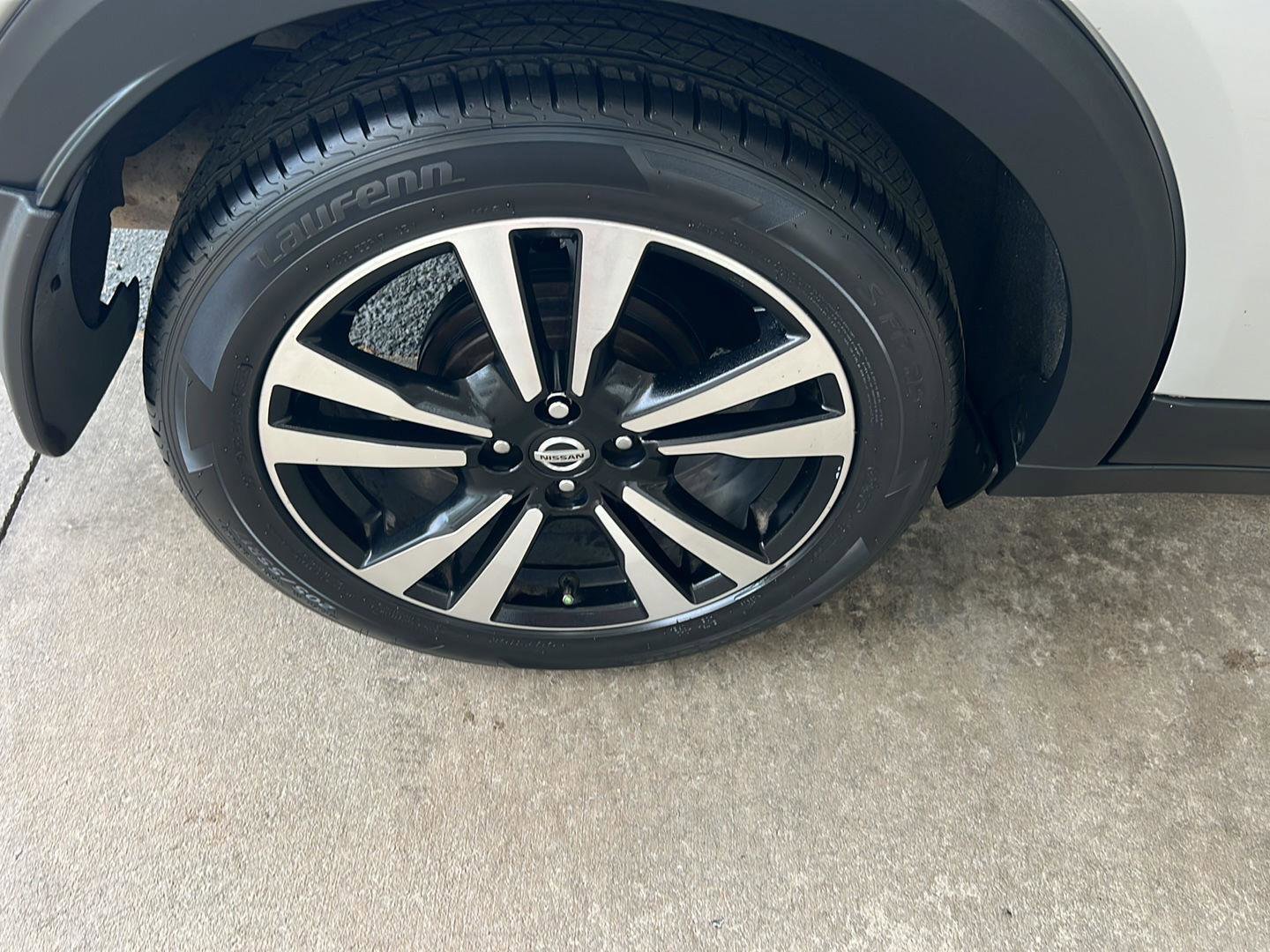 Used 2020 Nissan Kicks SV image 37