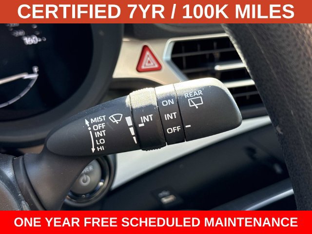 Used 2026 Toyota Sienna LE FWD image 25