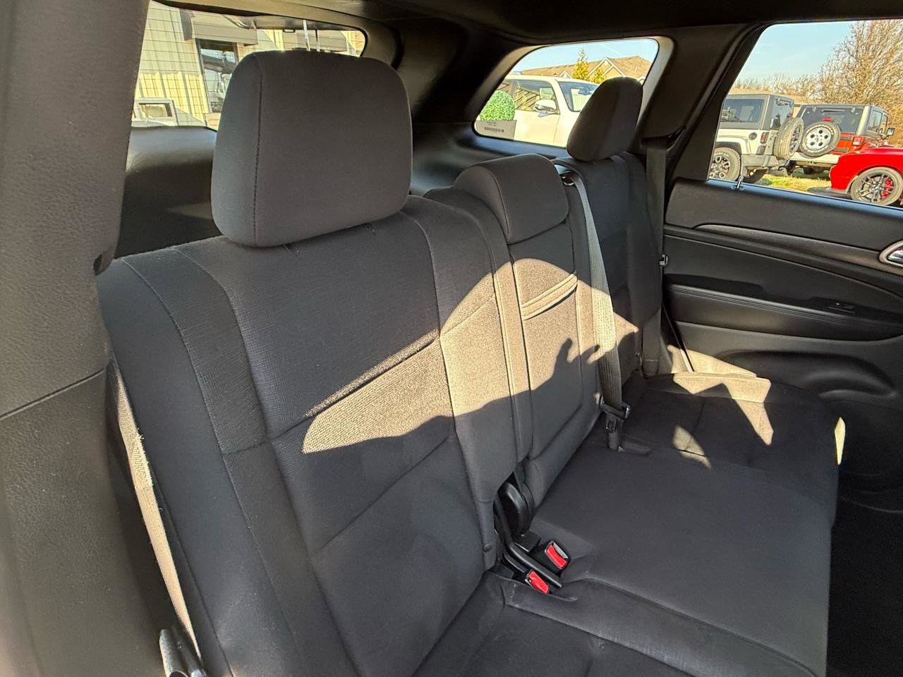 Used 2015 Jeep Grand Cherokee Laredo w/ Quick Order Package 23E image 32