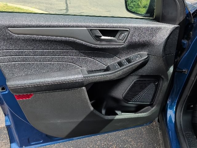 Certified 2023 Ford Escape Active AWD/4WD image 13