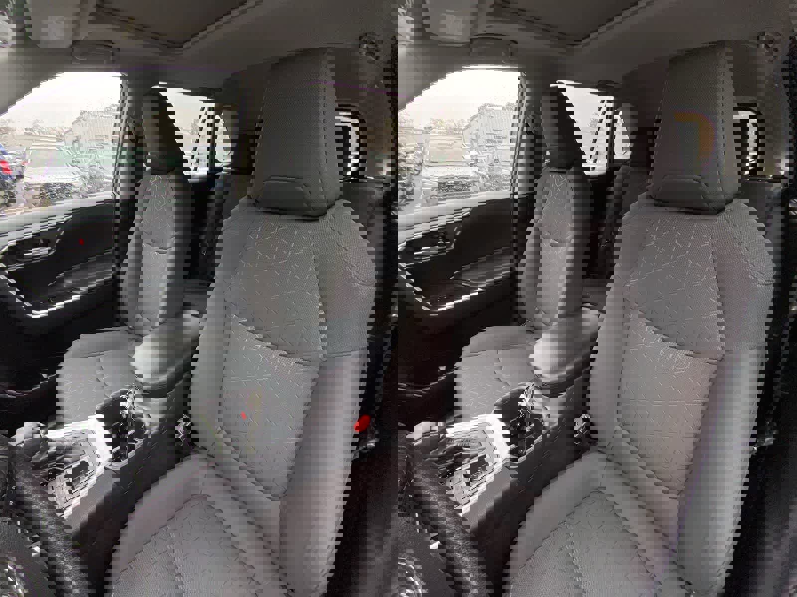 Used 2023 Toyota RAV4 XLE w/ Convenience Package image 21