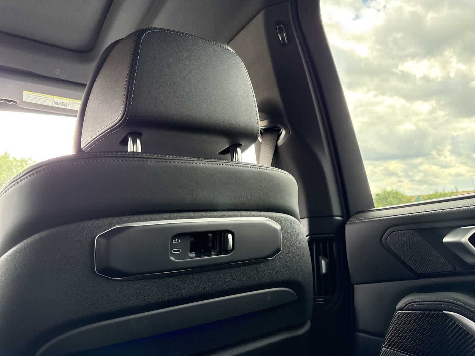 New 2026 BMW X5 M60i AWD/4WD image 43