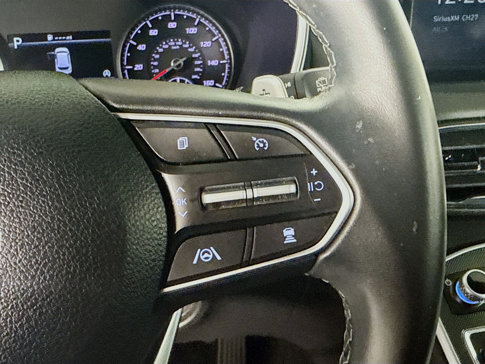 Used 2023 Hyundai Santa Fe SEL FWD image 15