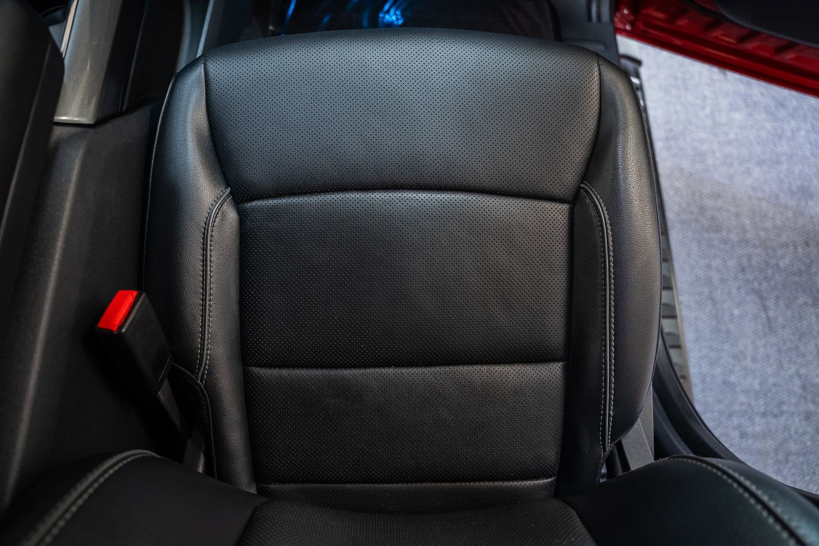 Certified 2023 Ford F150 Lariat w/ Equipment Group 502A High image 39