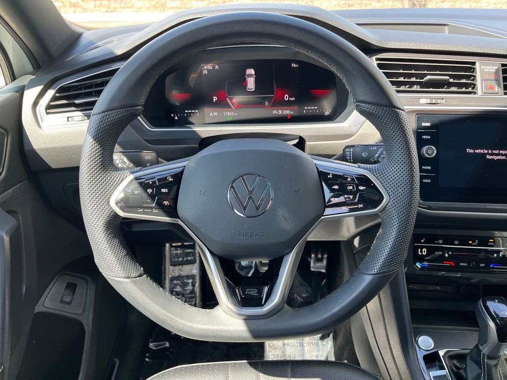 Certified 2024 Volkswagen Tiguan SE R-Line AWD/4WD image 16