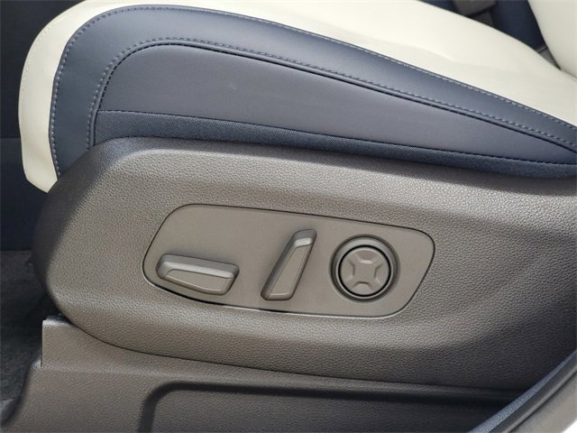 New 2026 Kia Carnival EX image 15