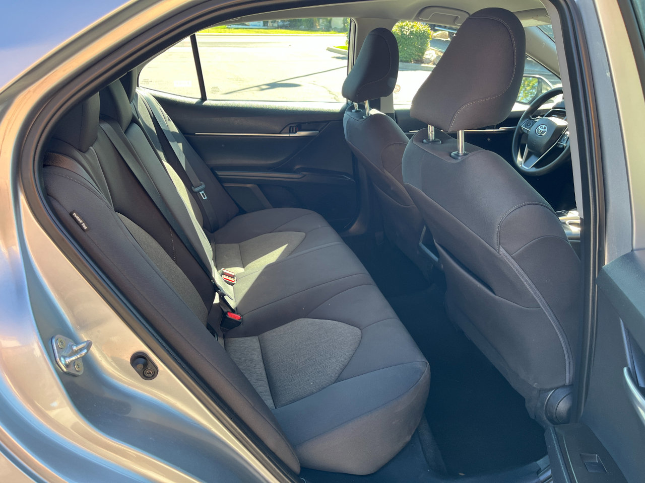 Used 2024 Toyota Camry LE image 6