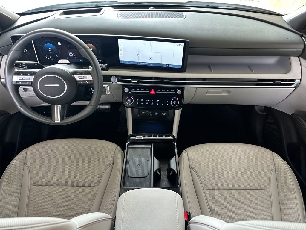 Used 2025 Hyundai Tucson Limited image 27