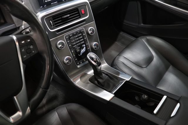 Used 2015 Volvo S60 T5 Platinum w/ Climate Package FWD image 26