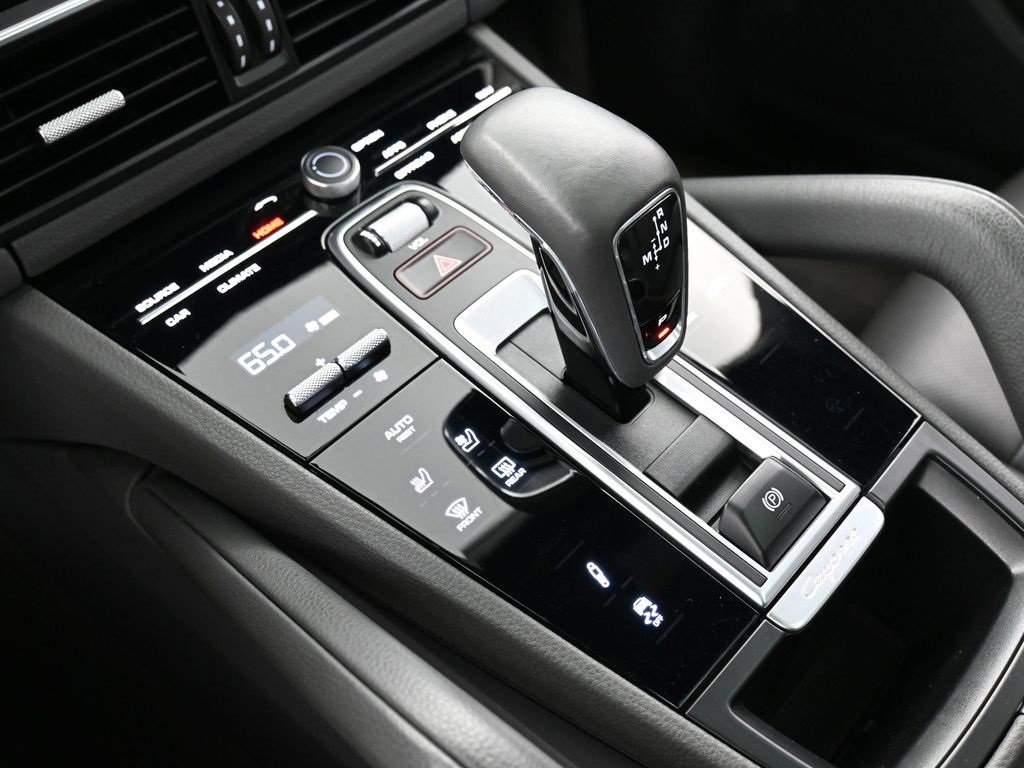 Certified 2021 Porsche Cayenne Coupe image 22