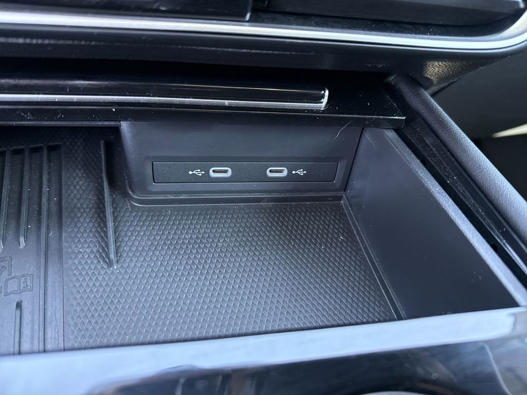 Certified 2025 Volkswagen Atlas SEL image 25