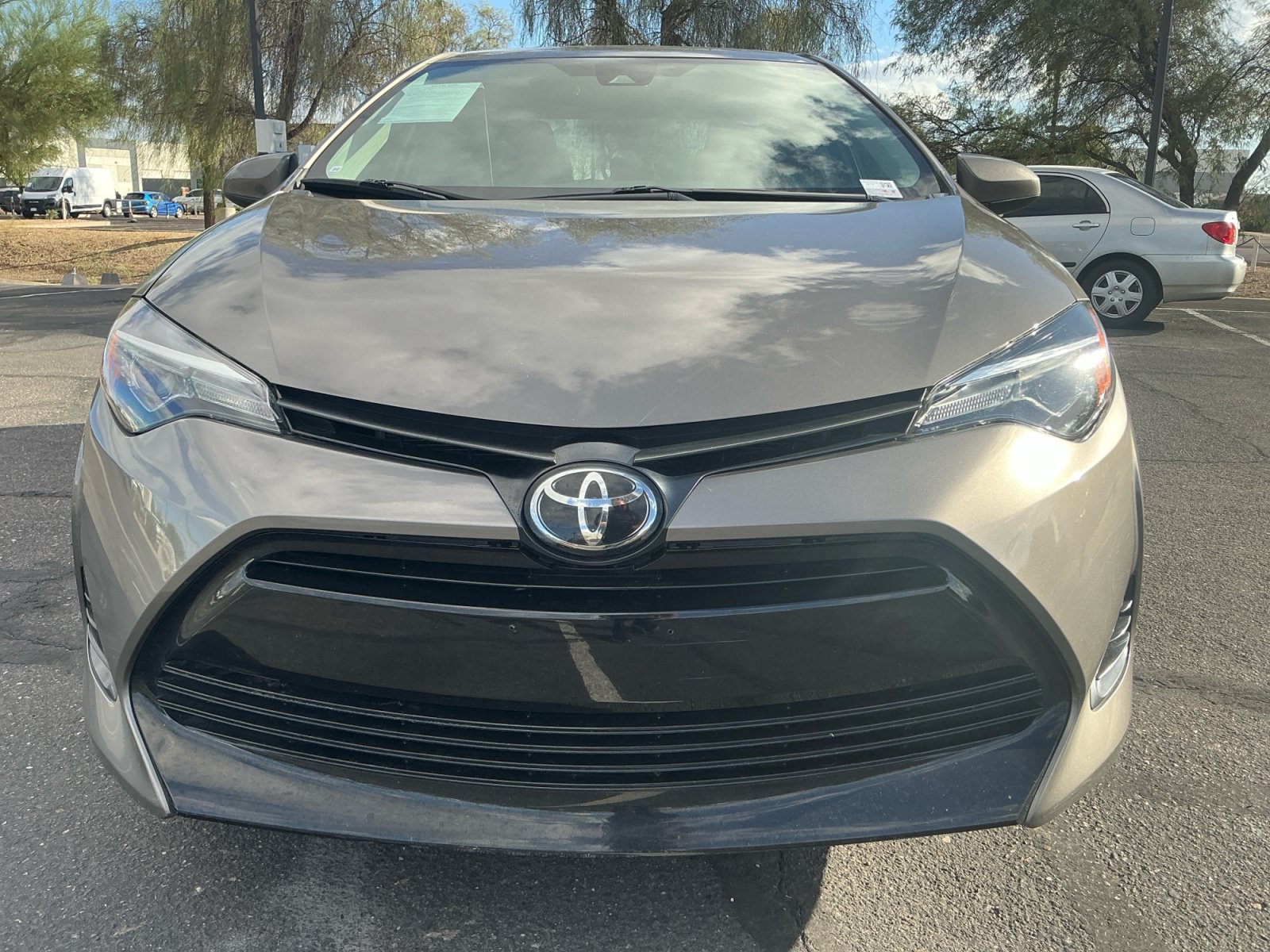 Used 2019 Toyota Corolla LE w/ Carpet Mat Package (TMS) FWD image 23