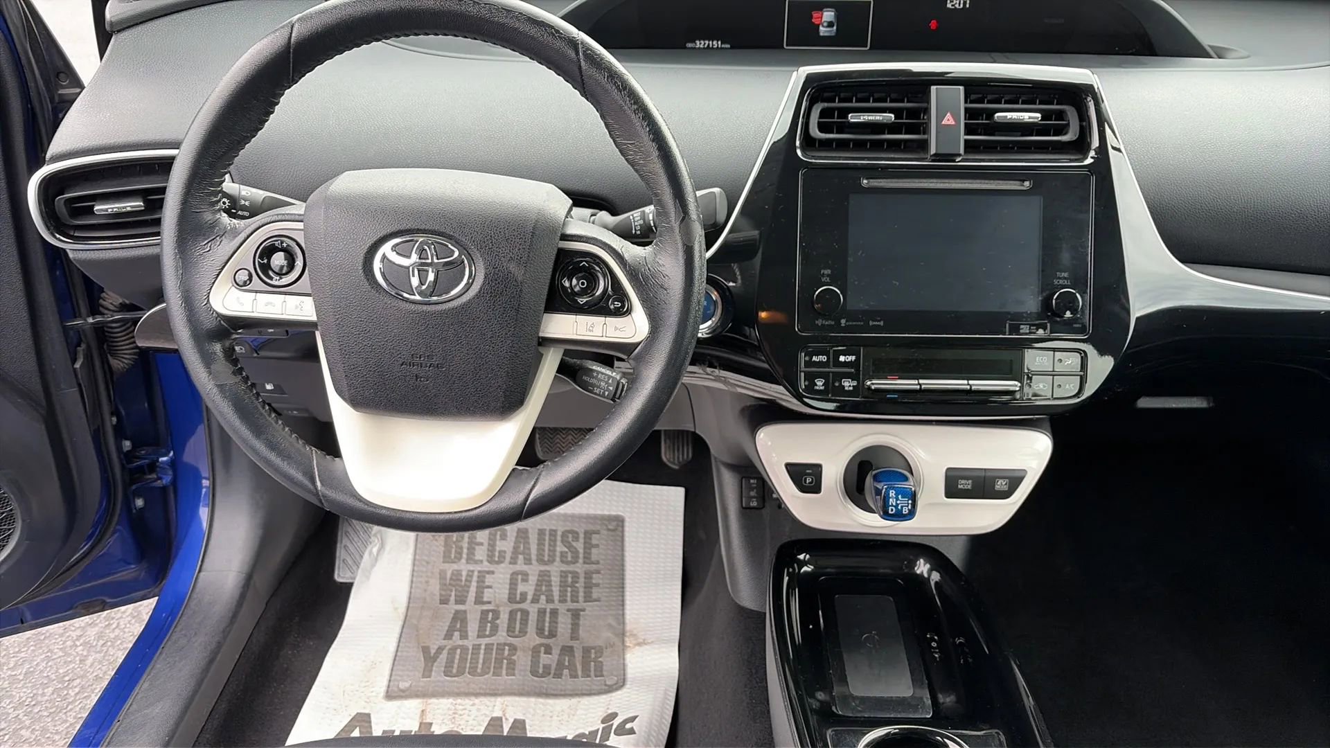 Used 2017 Toyota Prius Four Touring image 16