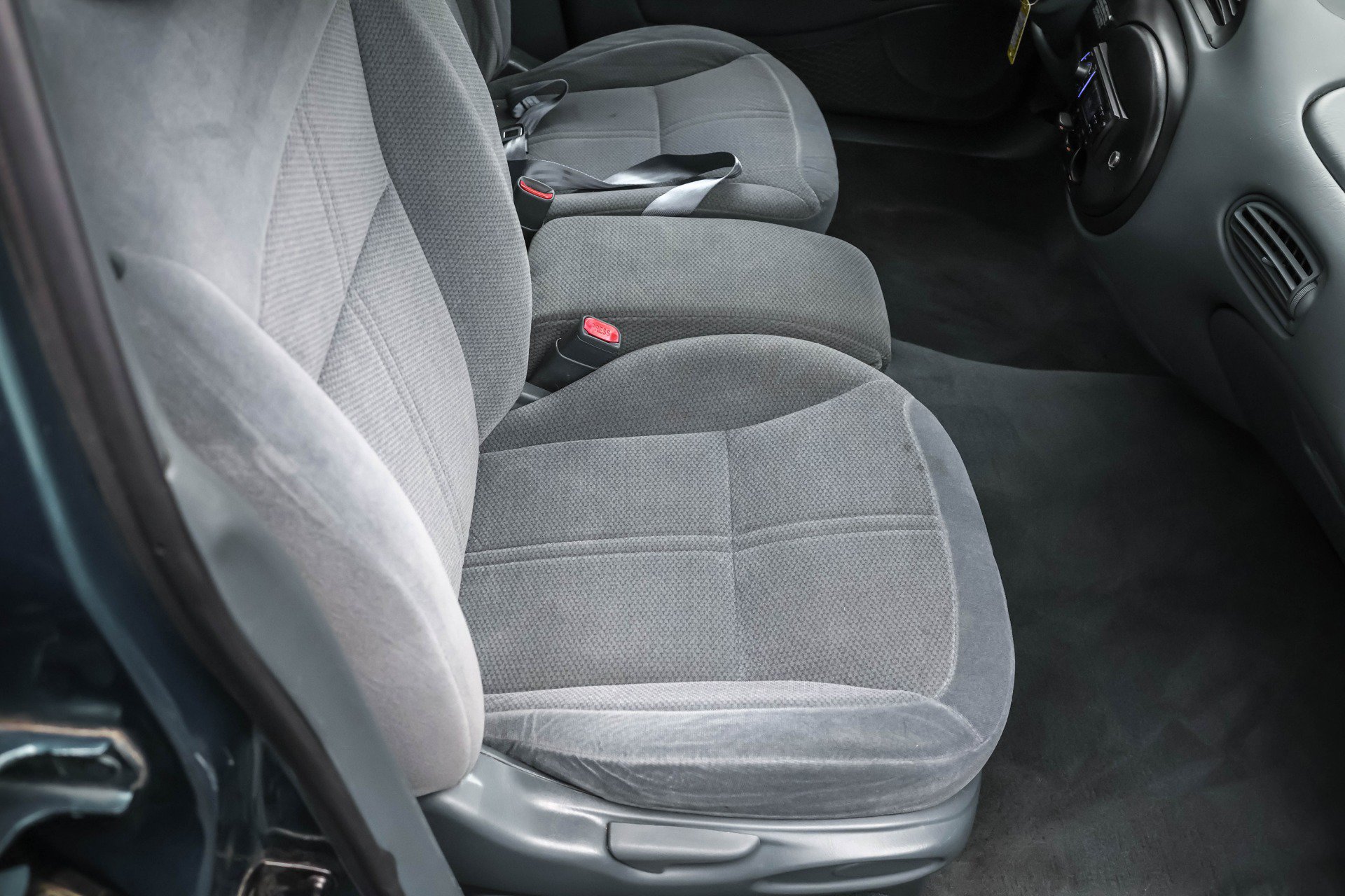 Used 1997 Ford Taurus GL FWD image 20