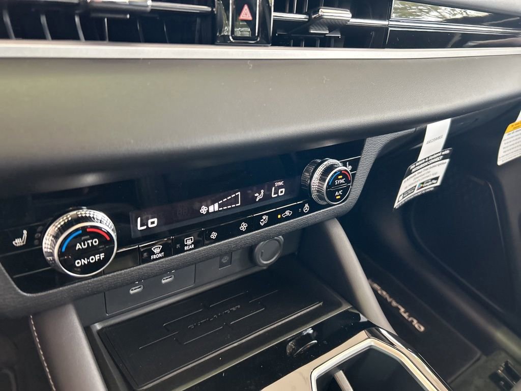 New 2026 Mitsubishi Outlander SE image 44