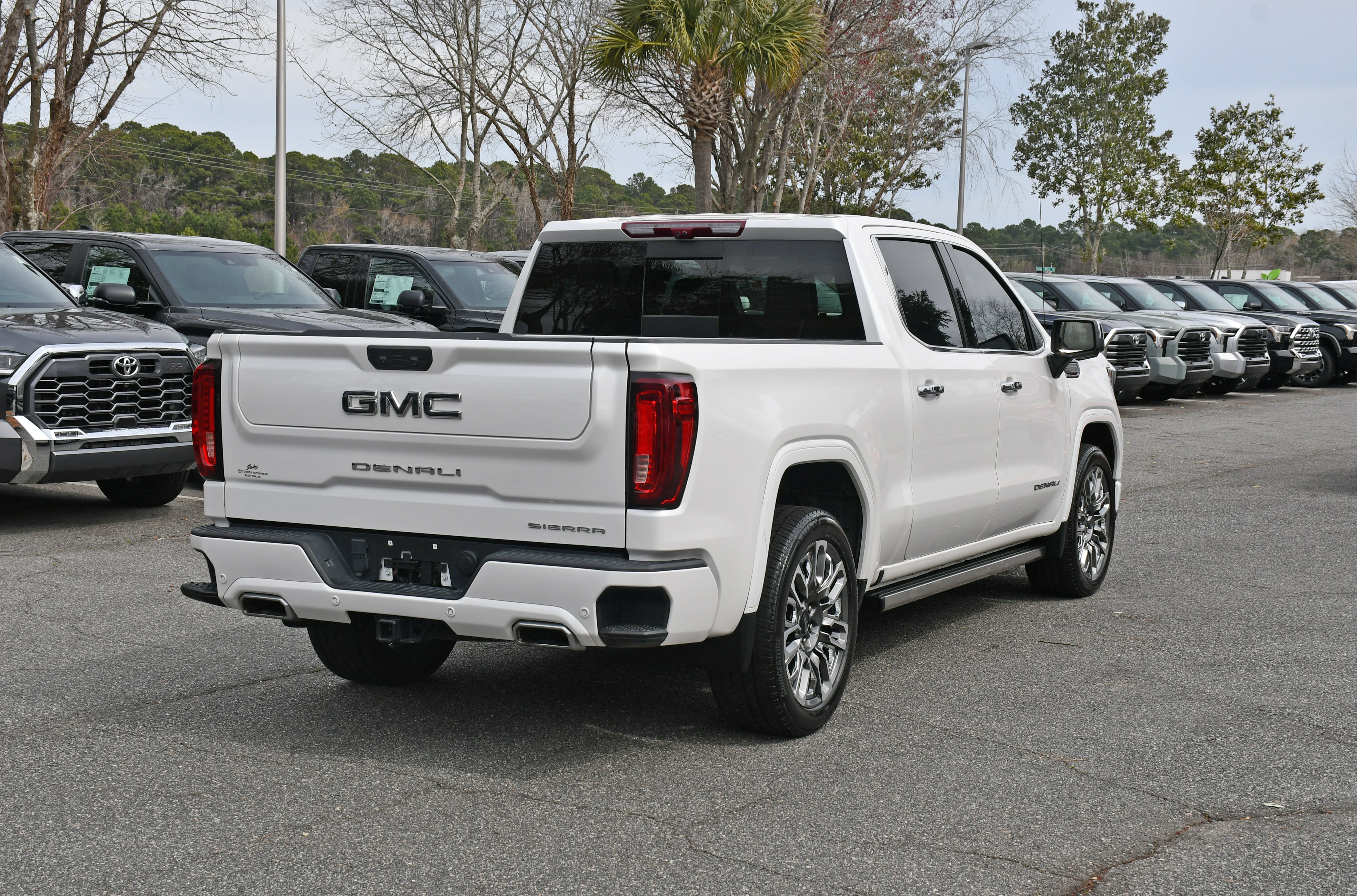 Used 2024 GMC Sierra 1500 Denali Ultimate AWD/4WD image 4