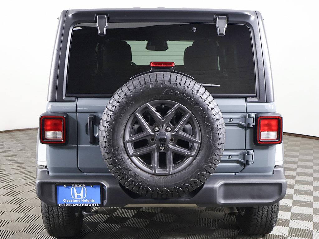 Used 2026 Jeep Wrangler Unlimited Sport AWD/4WD image 9