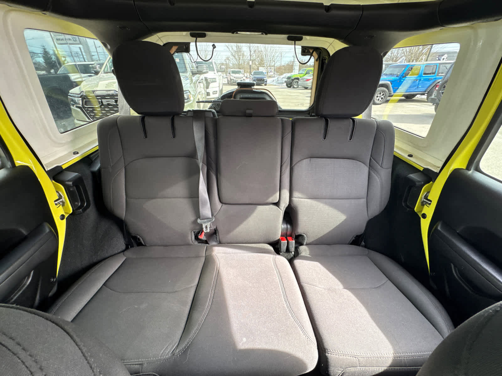 Used 2023 Jeep Wrangler Unlimited w/ Convenience Group image 28