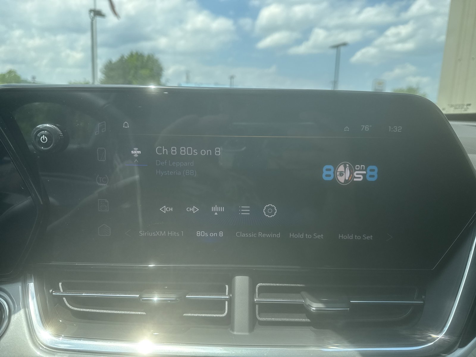 New 2026 Chevrolet Trax LT w/ LT Convenience Package FWD image 12