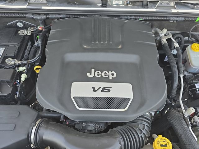 Used 2018 Jeep Wrangler Unlimited Sport image 27