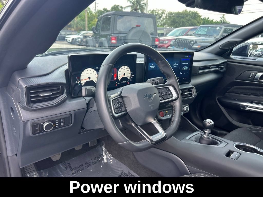 Used 2025 Ford Mustang GT RWD image 11