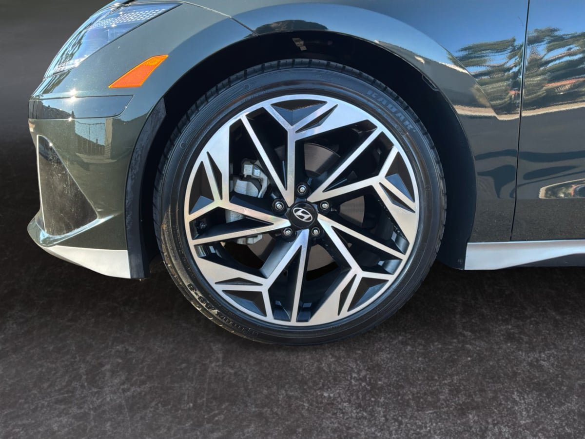Used 2023 Hyundai Ioniq 6 SEL RWD image 9