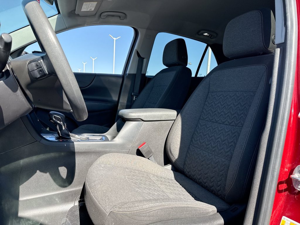 Used 2022 Chevrolet Equinox LT w/ LPO, Cargo Package FWD image 11