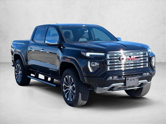 Used 2023 GMC Canyon Denali image 3