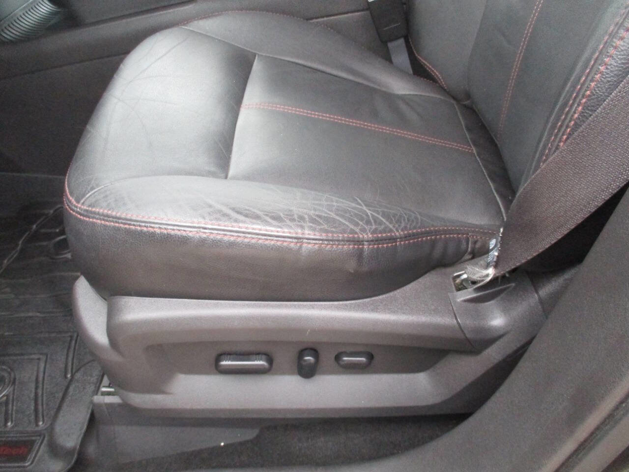 Used 2013 Ford Edge SEL AWD/4WD image 14