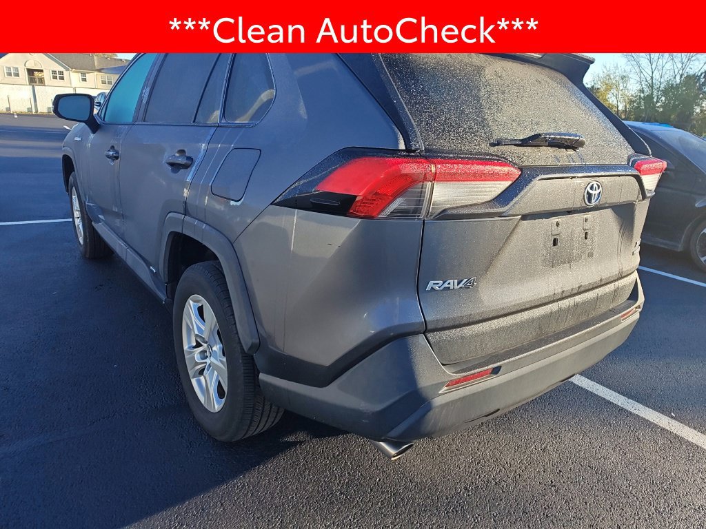 Used 2021 Toyota RAV4 XLE AWD/4WD image 4