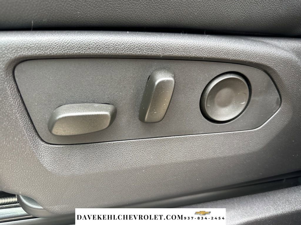 Used 2024 Chevrolet Silverado 2500 ZR2 w/ Technology Package image 16