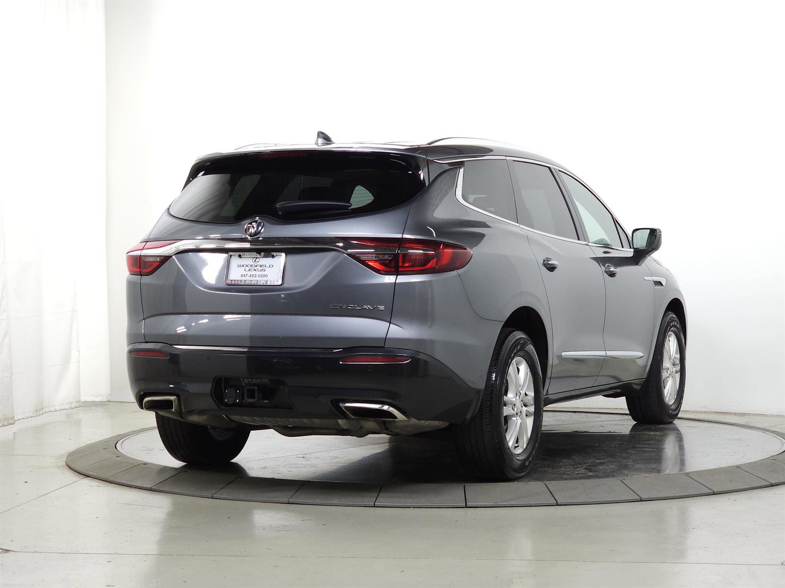 Used 2019 Buick Enclave Essence image 9