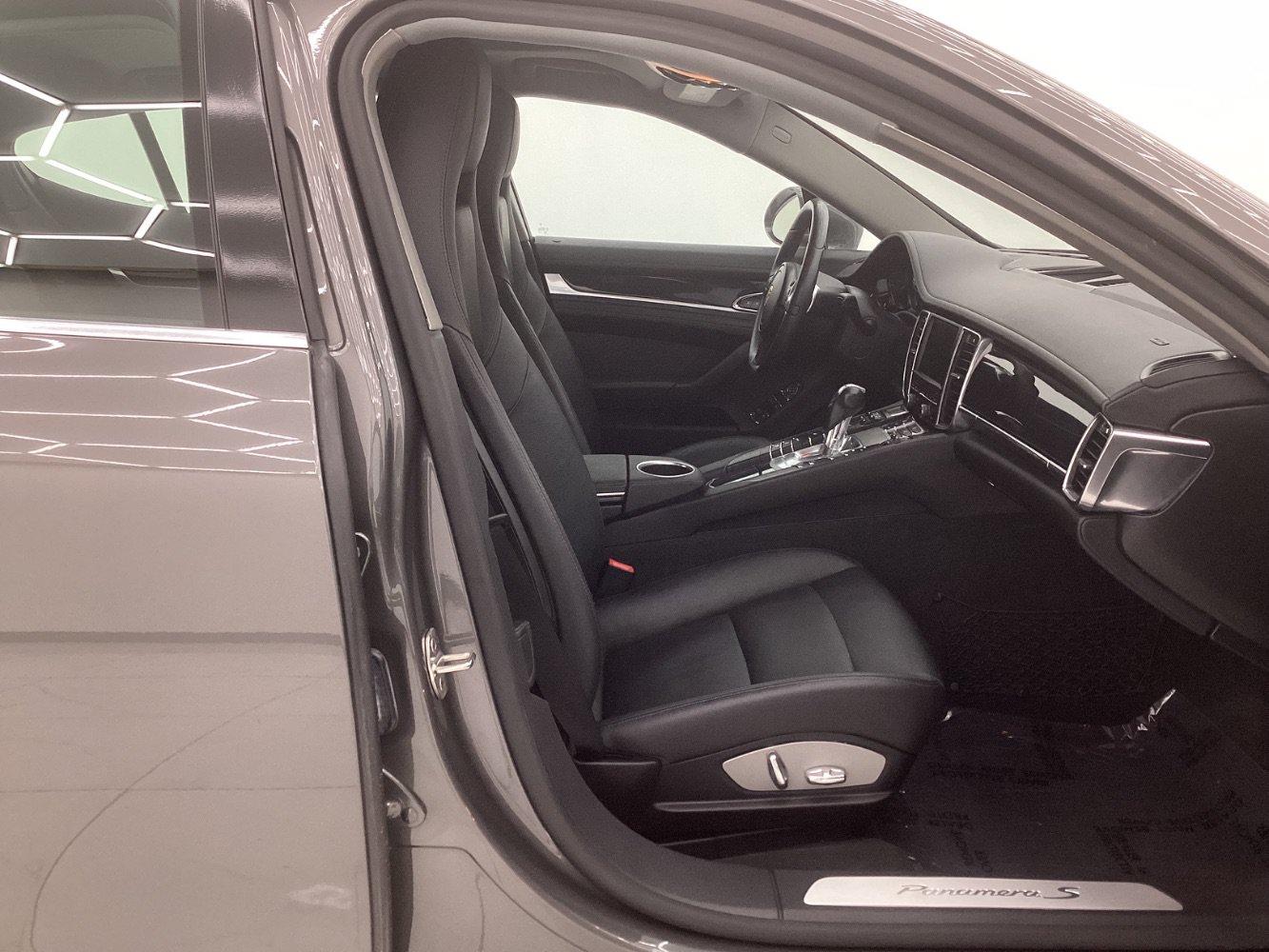 Used 2013 Porsche Panamera S RWD image 14
