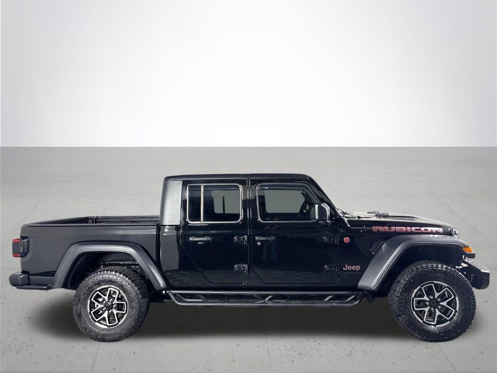 Used 2024 Jeep Gladiator Rubicon w/ Technology Group image 5