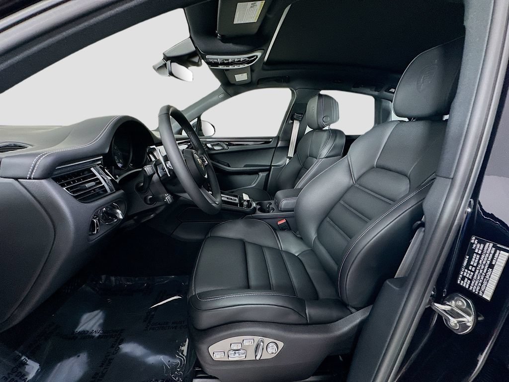 New 2026 Porsche Macan S AWD/4WD image 5