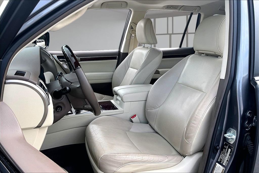 Used 2019 Lexus GX 460 Premium w/ Premium Package image 20