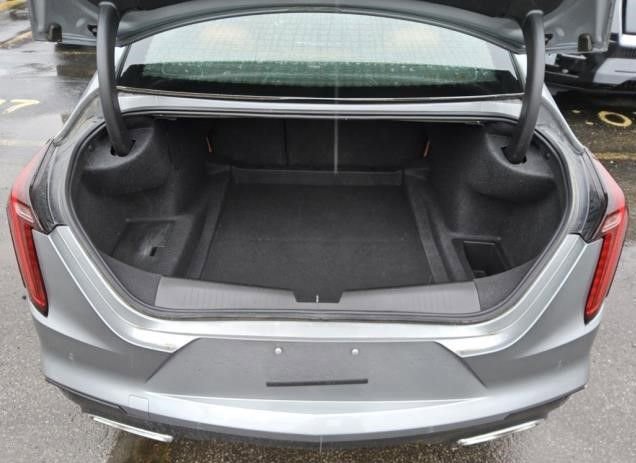 Used 2024 Cadillac CT4 Premium Luxury image 6