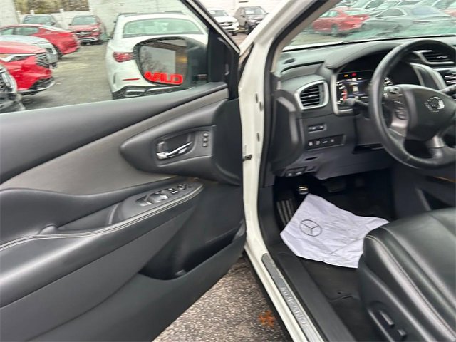 Used 2020 Nissan Murano SL w/ Moonroof Package image 9