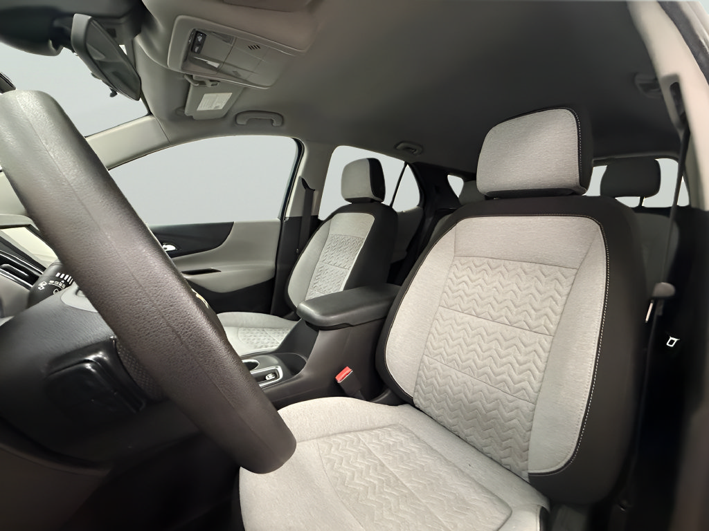 Used 2022 Chevrolet Equinox LS w/ LS Convenience Package FWD image 11