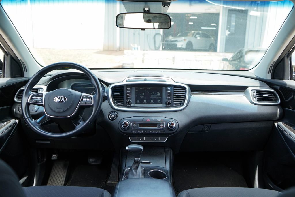 Used 2020 Kia Sorento S FWD image 10