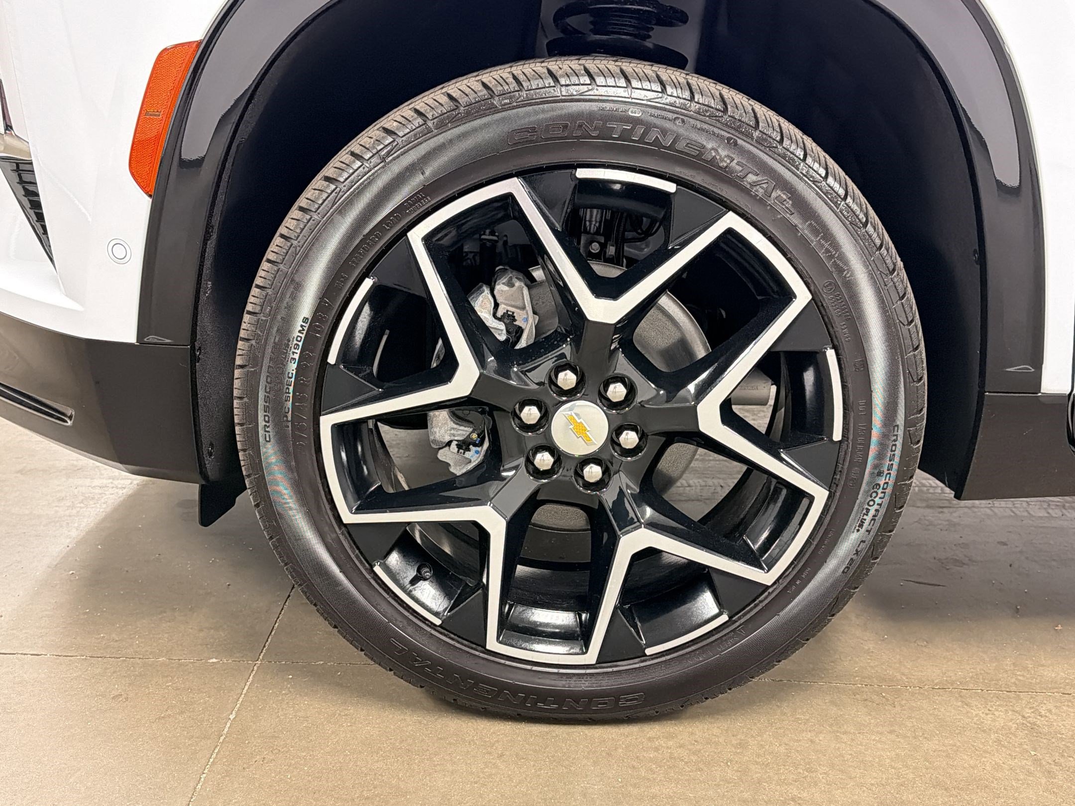 New 2026 Chevrolet Traverse High Country w/ LPO, Floor Liner Package image 11