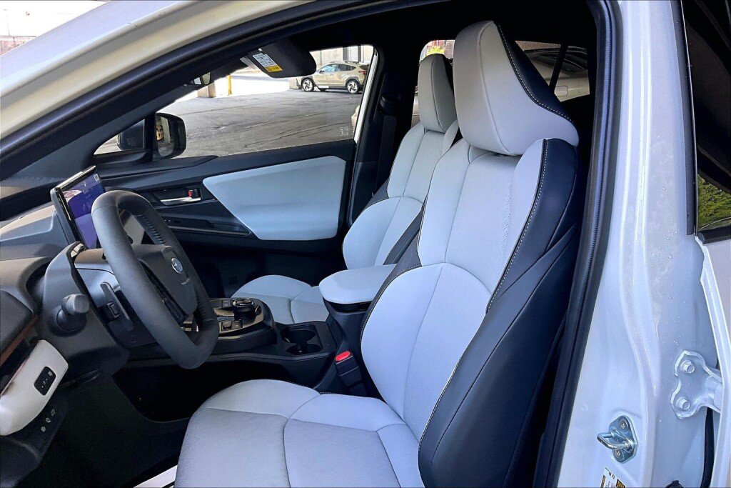 New 2026 Subaru Uncharted AWD image 7