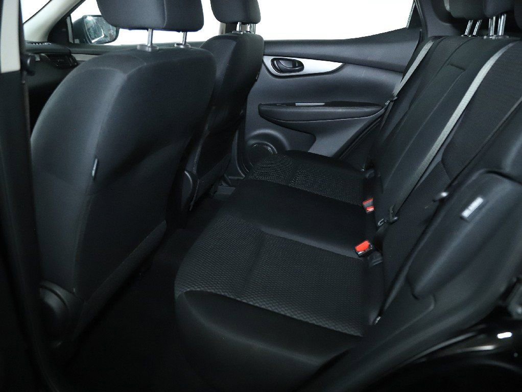 Certified 2022 Nissan Rogue Sport S image 15