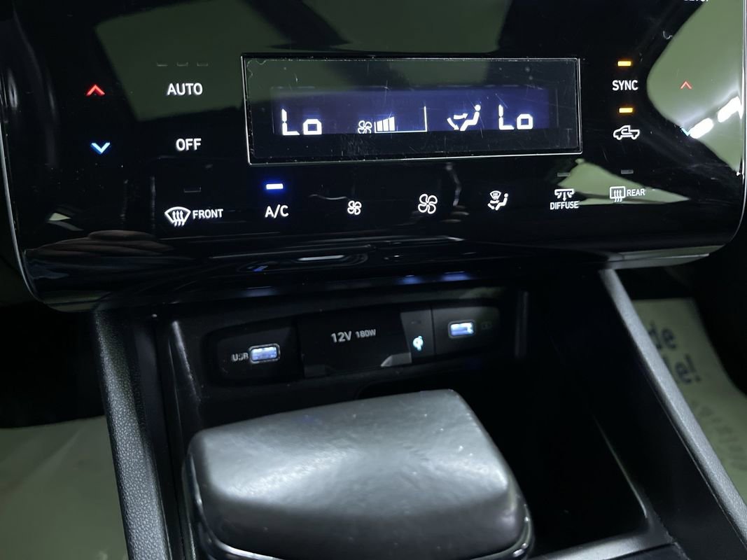 Used 2023 Hyundai Santa Cruz SEL Premium image 23