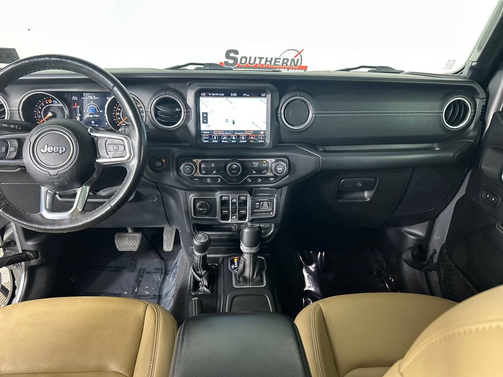 Used 2018 Jeep Wrangler Unlimited Sahara AWD/4WD image 19