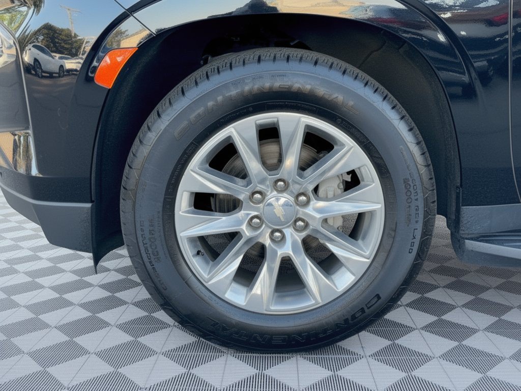 Used 2023 Chevrolet Tahoe Premier RWD image 13
