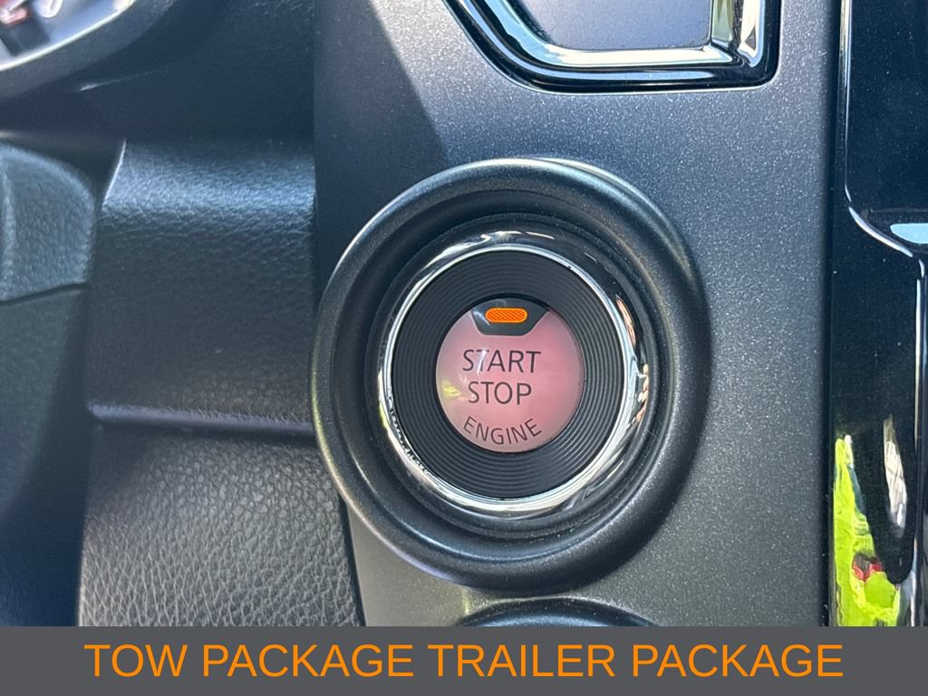 Used 2022 Nissan Titan PRO-4X w/ Pro-4x Convenience Package AWD/4WD image 10