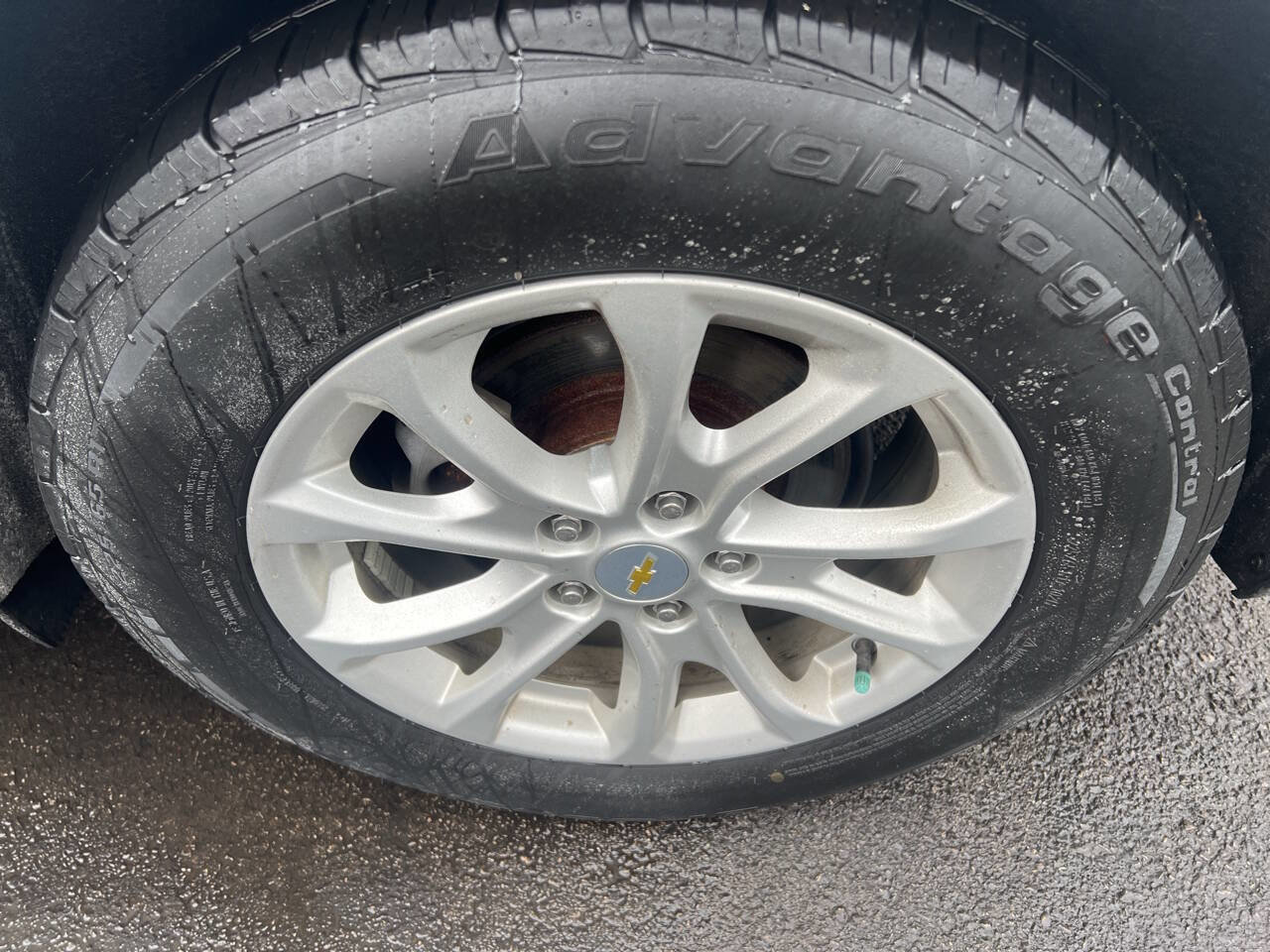 Used 2018 Chevrolet Equinox LT image 8