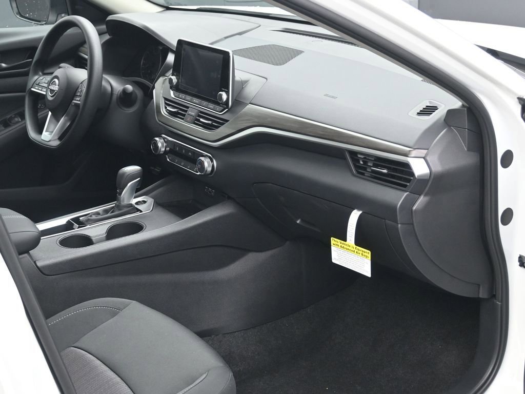 New 2026 Nissan Altima 2.5 SV image 6
